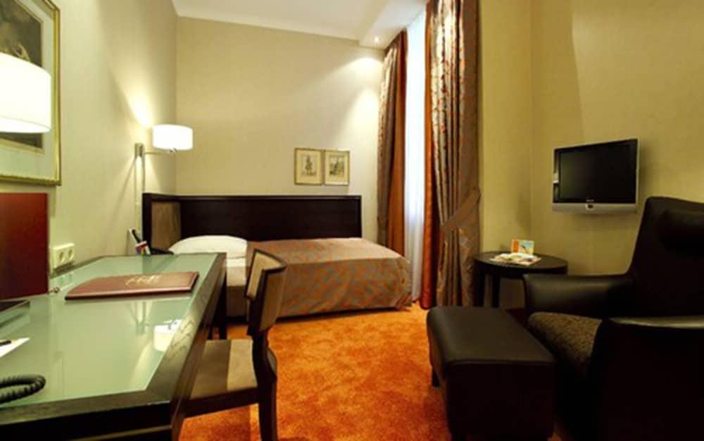 Hotel Kastens Luisenhof 5*
